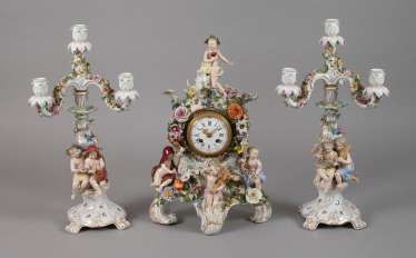 Meissen seasons mantel clock and Pair of Sender Meissen seasons mantel clock and Pair of Sender