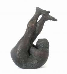 Nuss, Karl Ulrich Born 1943 in Stuttgart, sculptor in Strümpfelbach, 1969 master student of B. Heiliger, Prof .. '' Lying on his back '' Nuss, Karl Ulrich Born 1943 in Stuttgart, sculptor in Strümpfelbach, 1969 master student of B. Heiliger, Prof .. '' Lying on his back ''