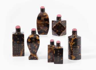 Set: 6 Snuff Bottles Set: 6 Snuff Bottles