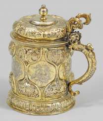 Rare small Baroque-lid tankard Rare small Baroque-lid tankard