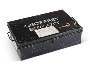 GEOFFREY BOYCOTT'S MEDAL BOX GEOFFREY BOYCOTT'S MEDAL BOX