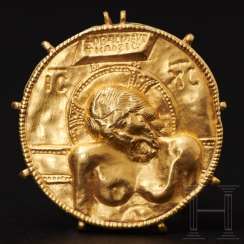 Expressive late Byzantine gold medallion, 13th century Expressive late Byzantine gold medallion, 13th century