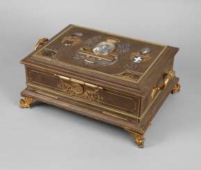Ceremonial Casket Vienna Ceremonial Casket Vienna