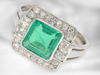 Ring: high quality vintage emerald / diamond gold wrought ring made of platinum, emerald approx. 1.8 ct, diamonds approx Ring: high quality vintage emerald / diamond gold wrought ring made of platinum, emerald approx. 1.8 ct, diamonds approx
