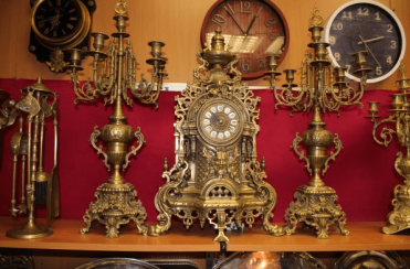 mantel clock with 2 candelabra mantel clock with 2 candelabra