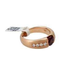 Ring with red diamond of approximately 1 ct, Ring with red diamond of approximately 1 ct,