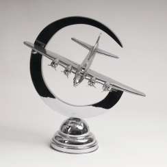 Propeller airplane model as a table lamp Propeller airplane model as a table lamp