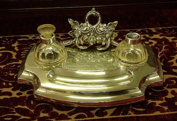 Серебряная чернильница.1872 года . Серебряная чернильница.1872 года .