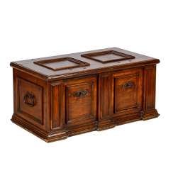 RENAISSANCE GUILD CHEST RENAISSANCE GUILD CHEST