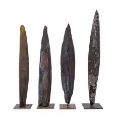 LILL-PIRRUNG, ANGELIKA (Artiste 20./21. Siècle), Quatre Stèles, LILL-PIRRUNG, ANGELIKA (Artiste 20./21. Siècle), Quatre Stèles,