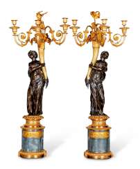 PAIRE DE CANDELABRES D’EPOQUE LOUIS XVI PAIRE DE CANDELABRES D’EPOQUE LOUIS XVI