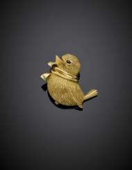 VAN CLEEF & ARPELS | Yellow gold sparrow brooch VAN CLEEF & ARPELS | Yellow gold sparrow brooch