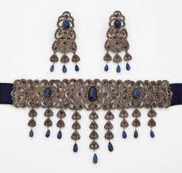 Magnificent sapphire Collier de Chien with Chandeliers Magnificent sapphire Collier de Chien with Chandeliers