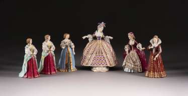 COLLECTION OF SIX COURT LADIES IN THE SÈVRES STYLE COLLECTION OF SIX COURT LADIES IN THE SÈVRES STYLE