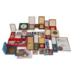 Ostalgie - mixed lot of medals and awards, Ostalgie - mixed lot of medals and awards,