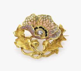 Brooch in the shape of a wild rose branch with diamond and window enamel France, around 1900 Brooch in the shape of a wild rose branch with diamond and window enamel France, around 1900