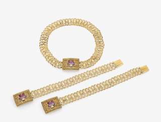 NECKLACE AND TWO BRACELETS WITH PANSY . Vienna, 1804, jeweler BOECK NECKLACE AND TWO BRACELETS WITH PANSY . Vienna, 1804, jeweler BOECK