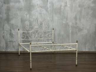 Antique metal bed Antique metal bed