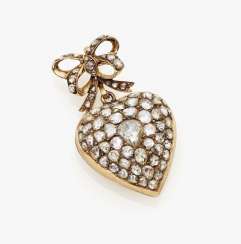 Heart pendant with diamonds Heart pendant with diamonds