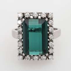 Ladies ring with fine blue-green tourmaline Ladies ring with fine blue-green tourmaline