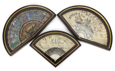 Two finely painted fan with ivory ribs and a lacquer trays with figure painting Two finely painted fan with ivory ribs and a lacquer trays with figure painting