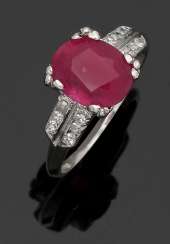Élégante, La Bague Rubis Élégante, La Bague Rubis