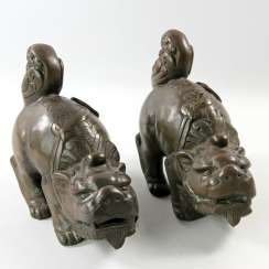 A Couple of front-of-house dogs made of Bronze. CHINA, 1. Half of the 20. Century A Couple of front-of-house dogs made of Bronze. CHINA, 1. Half of the 20. Century