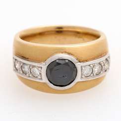 Ladies ring studded with a black diamond approx 1,0 ct Ladies ring studded with a black diamond approx 1,0 ct