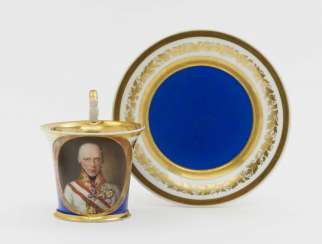 Tasse mit Untertasse Tasse mit Untertasse