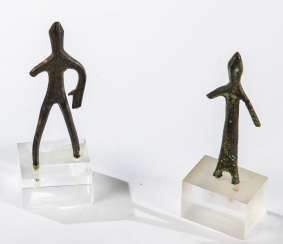 Two Shadow Idol Statuettes Two Shadow Idol Statuettes