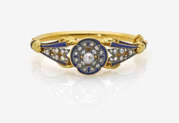 Bangle bracelet with diamonds, pearl and enamel Bangle bracelet with diamonds, pearl and enamel