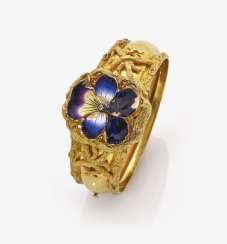 Bangle bracelet with Pansy Bangle bracelet with Pansy