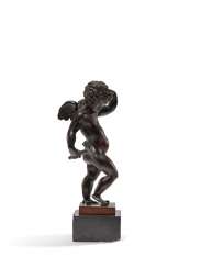 FIGURE EN BRONZE REPRÉSENTANT UN PUTTO AVEC LES INSTRUMENTS ... FIGURE EN BRONZE REPRÉSENTANT UN PUTTO AVEC LES INSTRUMENTS ...