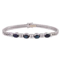 Bracelet with 4 oval fac. Sapphires, together CA. 3,6 ct Bracelet with 4 oval fac. Sapphires, together CA. 3,6 ct