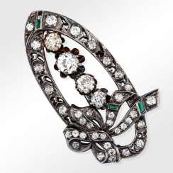 Brooch with diamonds and emeralds Brooch with diamonds and emeralds