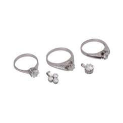 Set of 3 rings and 2 pendants with cubic Zirconia, Set of 3 rings and 2 pendants with cubic Zirconia,