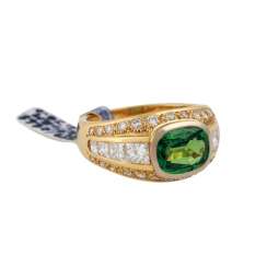 Ring with tourmaline, approx. 2,3 ct and diamonds together approximately 1.6 ct Ring with tourmaline, approx. 2,3 ct and diamonds together approximately 1.6 ct