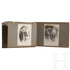 Fotoalbum aus der frühen Regierungszeit Kaiser Hirohitos, ab 1926 Fotoalbum aus der frühen Regierungszeit Kaiser Hirohitos, ab 1926