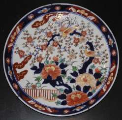 A pair of wall plates. Japan A pair of wall plates. Japan