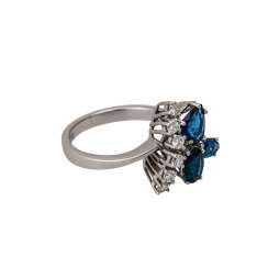 Ring with 3 sapphires, together CA. 1,9 ct and 6 brilliant-cut diamonds, together approx. 0,3 ct, Ring with 3 sapphires, together CA. 1,9 ct and 6 brilliant-cut diamonds, together approx. 0,3 ct,
