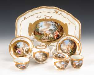 Rare Dejeuner with bucolic scenes, Meissen. Rare Dejeuner with bucolic scenes, Meissen.