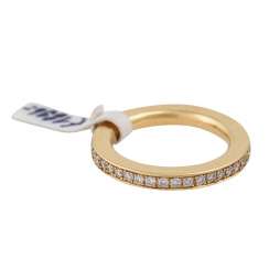 Oblivion ring is all around bes. with brilliant-cut diamonds, together approx 0,67 ct Oblivion ring is all around bes. with brilliant-cut diamonds, together approx 0,67 ct