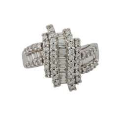 Ring with diamonds, together approx. a 1.25 ct (hallmarked) Ring with diamonds, together approx. a 1.25 ct (hallmarked)