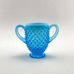 Serving vase of uranium glass Ultramarine, England, company Davidson, 19th century Serving vase of uranium glass Ultramarine, England, company Davidson, 19th century