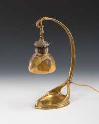 Art Nouveau lamp, DAUM. Art Nouveau lamp, DAUM.