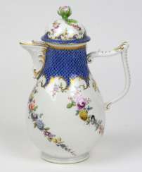 Meissen coffee jug, around 1750 Meissen coffee jug, around 1750
