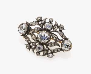 Brooch with diamonds Brooch with diamonds