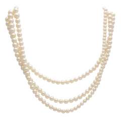 Three row necklace of cultured pearls Three row necklace of cultured pearls