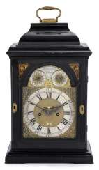 Bracket Clock. Bezeichnung Matthew Hill LONDON, England, 18. Jahrhundert Bracket Clock. Bezeichnung Matthew Hill LONDON, England, 18. Jahrhundert
