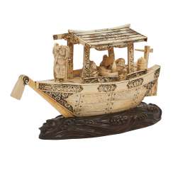 Boat made of ivory. CHINA, 1900-1945. Boat made of ivory. CHINA, 1900-1945.